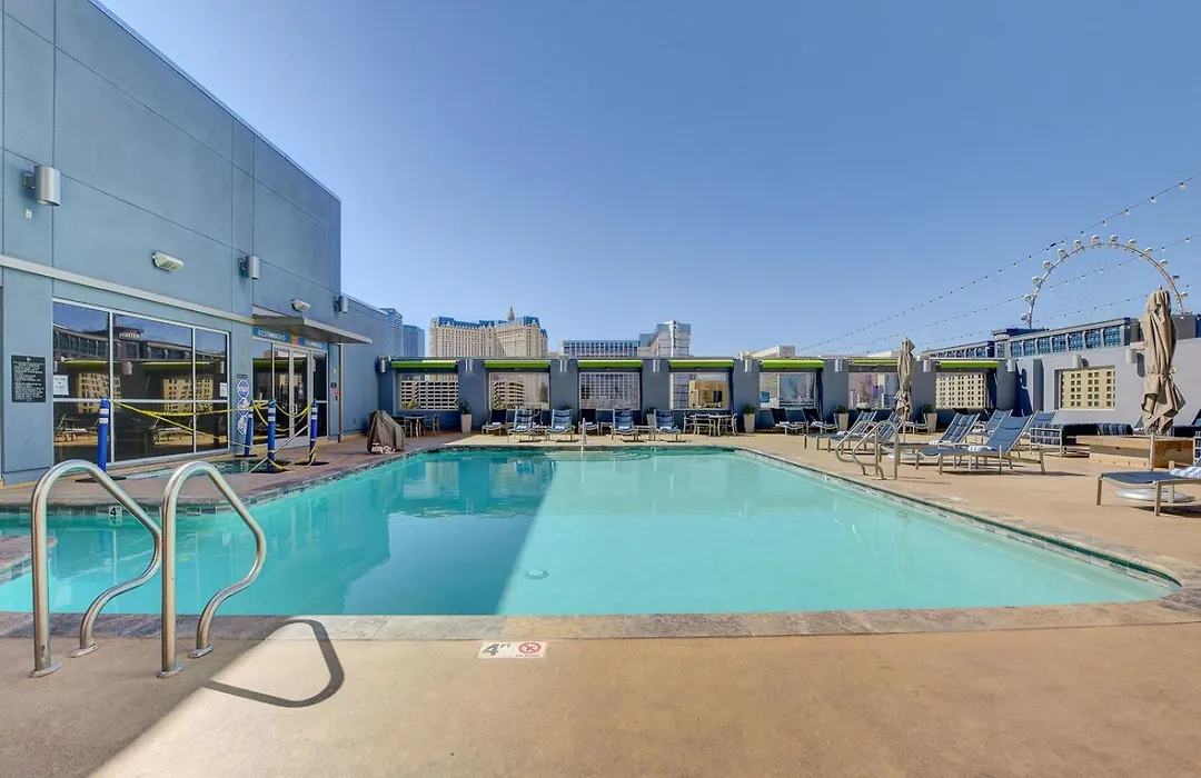 Royal Oasis Suite At Platinum Hotel-Strip Views-1